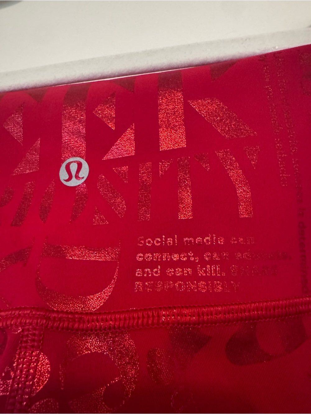 Lululemon Wunder Under High-Rise *Full-On Luxtreme Manifesto 20YR Manifesto 25” - Picture 7 of 10